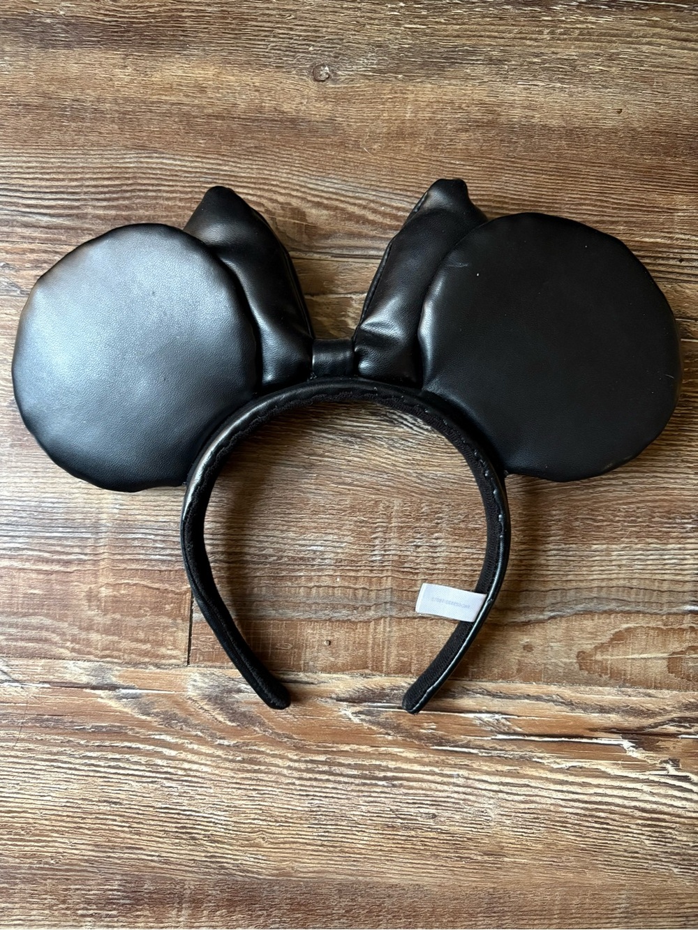 Tokyo Disney Black Faux Leather Studded Minnie Mouse Ear Headband - Picture 3 of 4